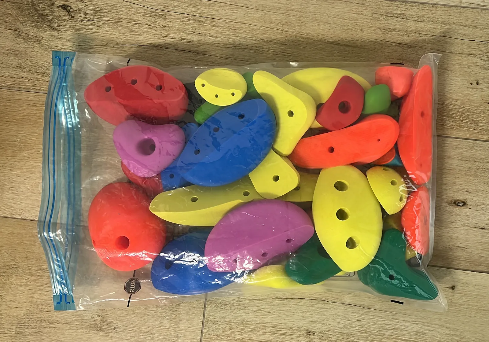Klettergriffe für Kinder – Climbing Rocks Set für Kletterwand