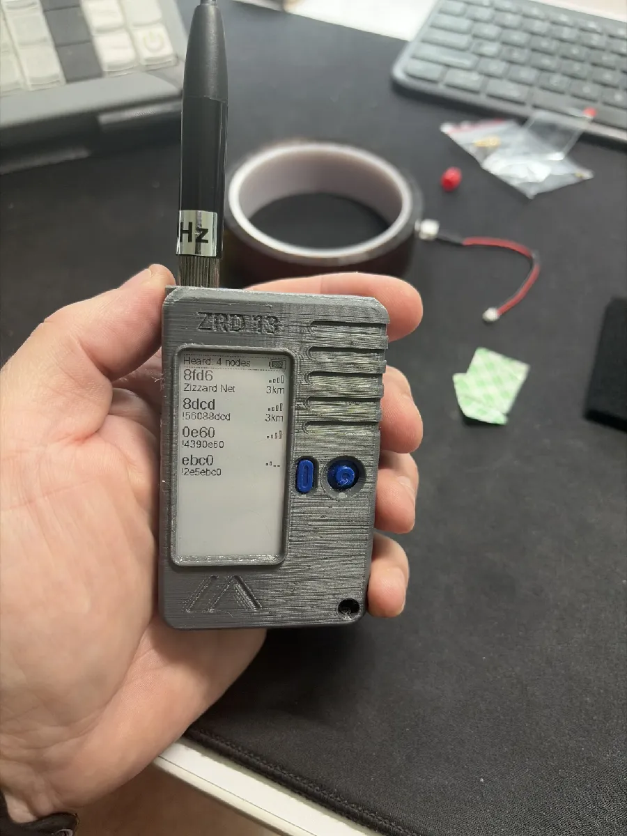 Schutzgehäuse für E Ink Tracker und Elektronikprojekte