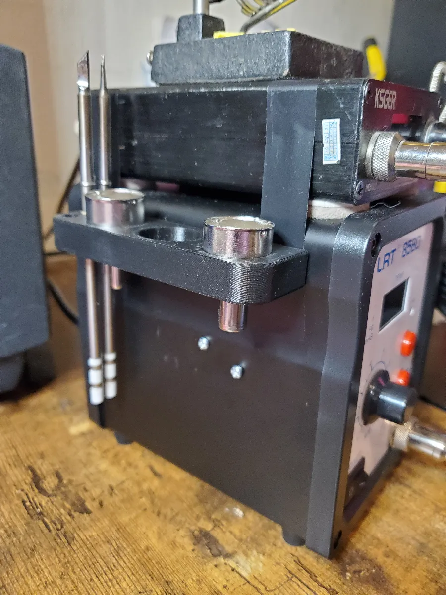 Magnetischer Halter für Heißluftdüsen und Lötspitzen