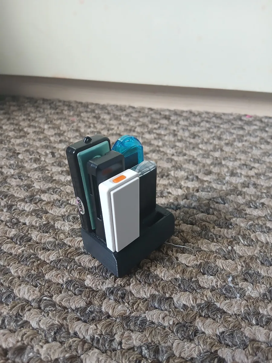 USB Speicher Organizer für Schreibtisch
