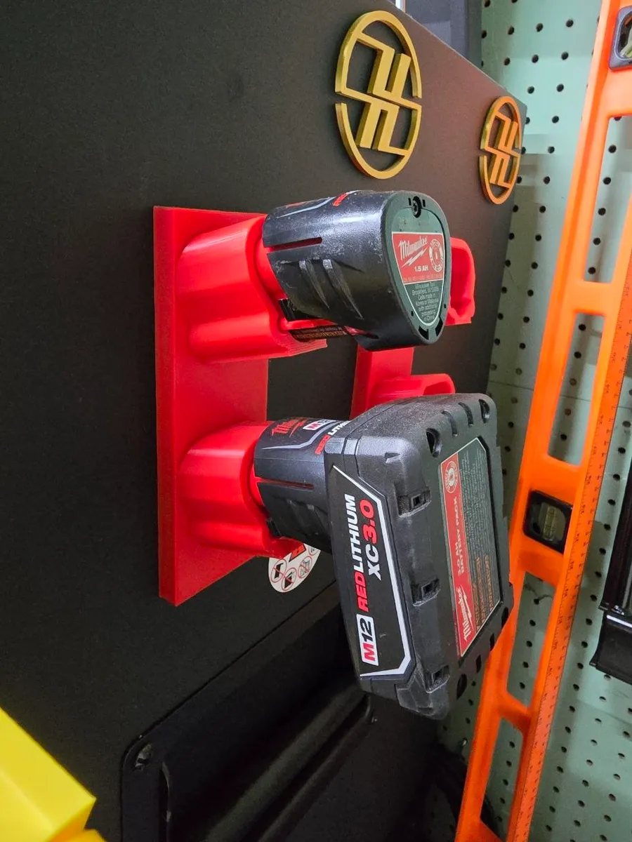 Magnetische Halterung für Milwaukee M12 Akkus