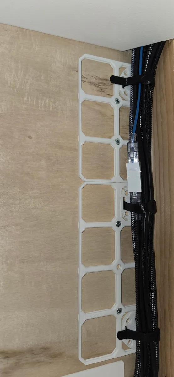 Multiboard Twist-Lock Klett- & Kabelbinder-Halter