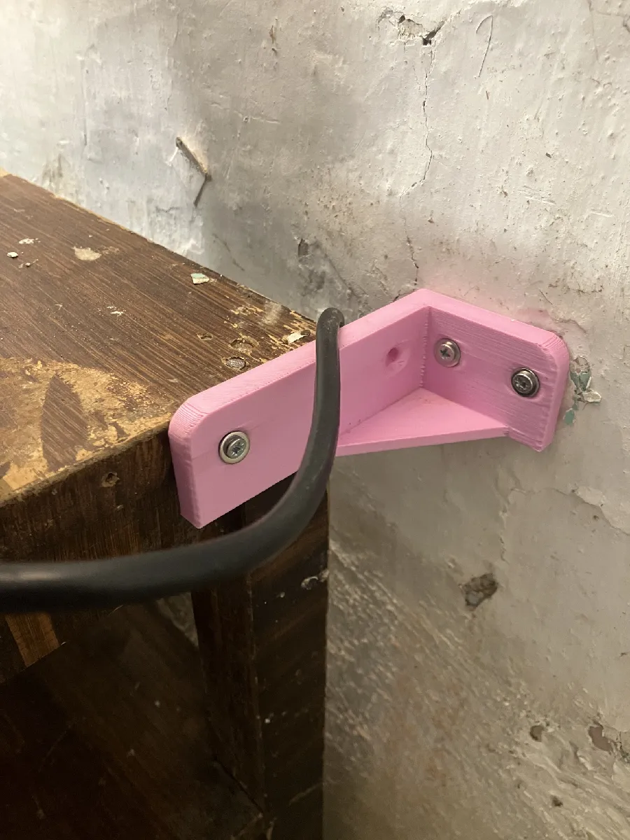 Robuster Winkelverbinder (110x37,5x10 mm)