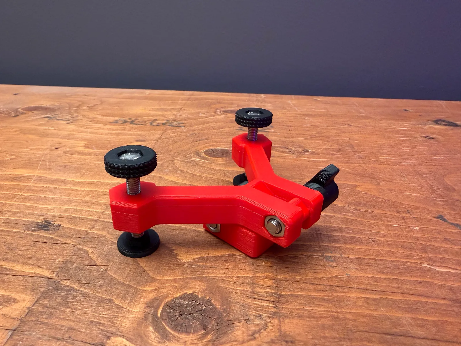 Peanut Prism Mini-Bipod - image6 Peanut Prism Mini-Bipod – Bild 6