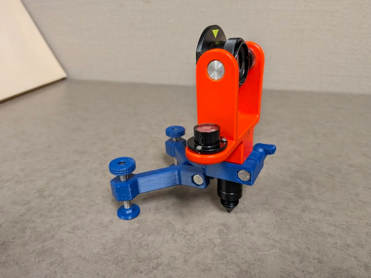 Peanut Prism Mini-Bipod - image7 Peanut Prism Mini-Bipod – Bild 7
