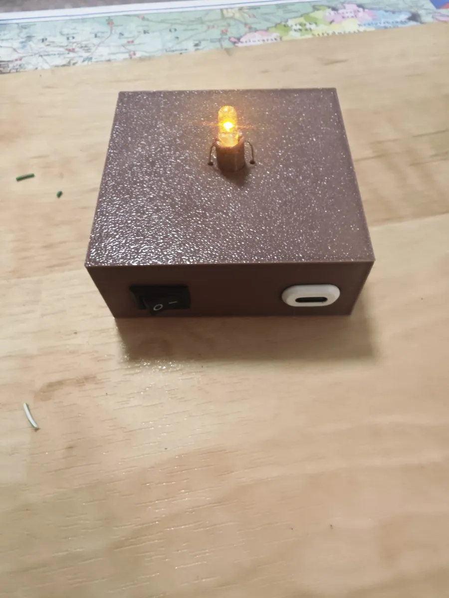 Elektronik-Gehäuse für Weihnachtsdeko-Beleuchtung - image3 Elektronik-Gehäuse für Weihnachtsdeko-Beleuchtung – Bild 3