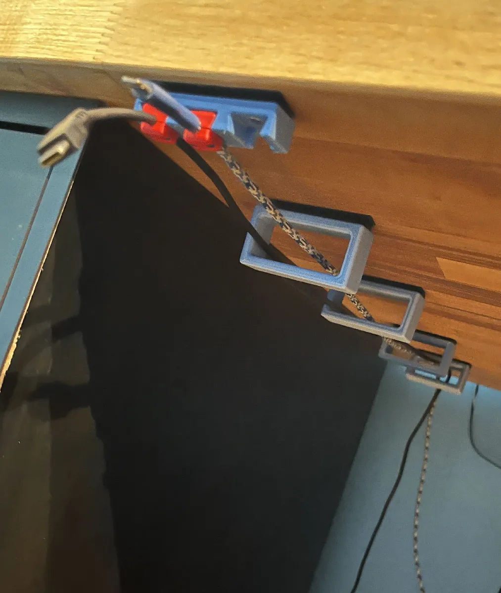 Unter-Schreibtisch Kabel-Docking-System