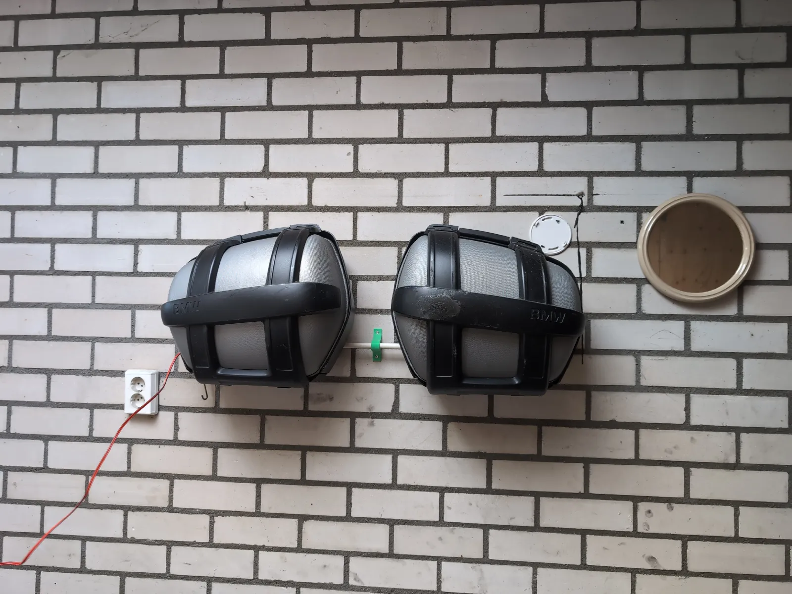 Wandhalterung für BMW F800ST Koffer
