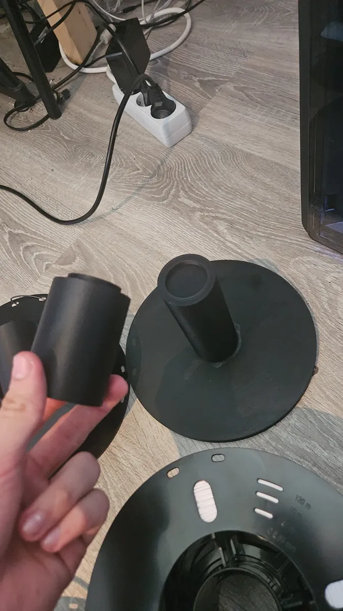 Modulares vertikales Filament-Aufbewahrungssystem