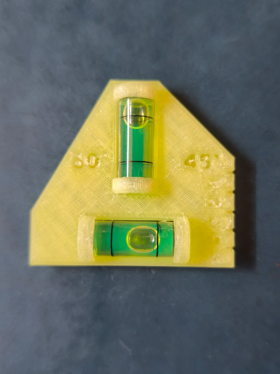 Mini-Wasserwaage mit magnetischer Halterung