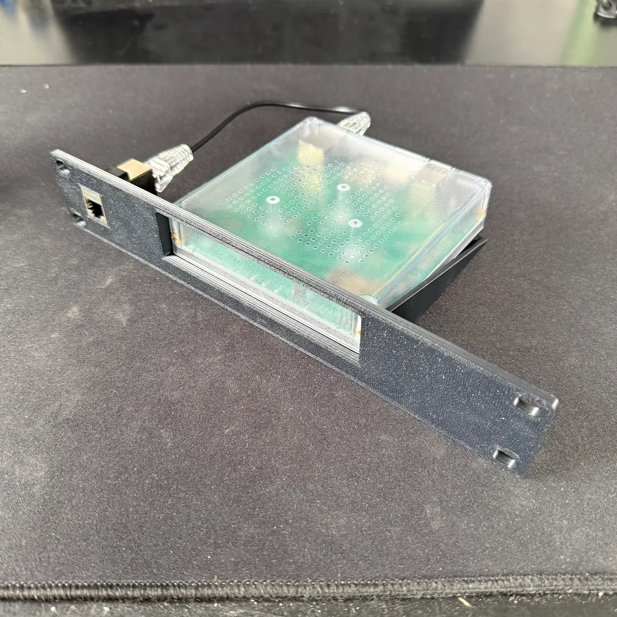 Rackmount Halterung für Smart Home Assistant Green und Netzwerktechnik