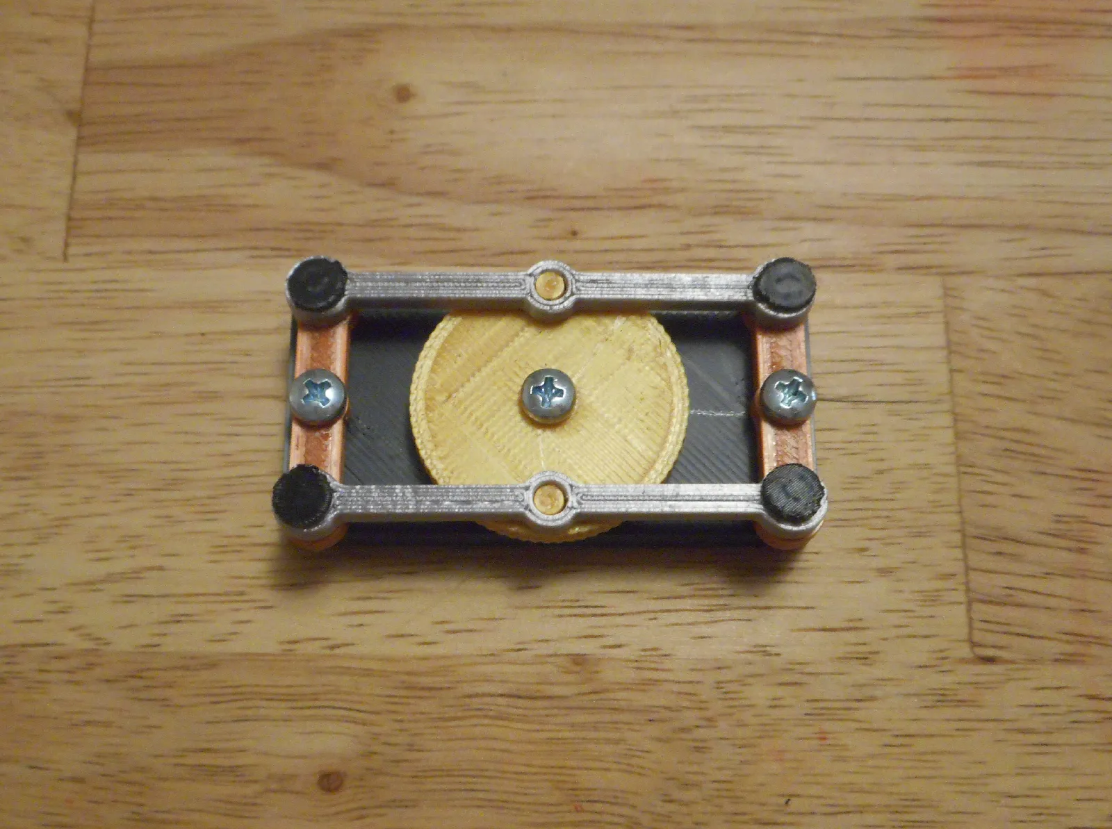 Mechanischer Bewegungs Demonstrator mit Fidget Funktion