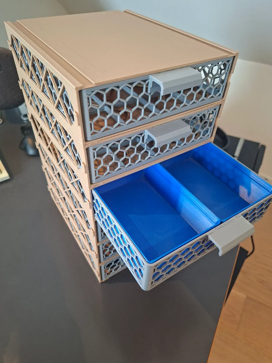 Stapelbarer Schubladen Organizer für Kleinteile