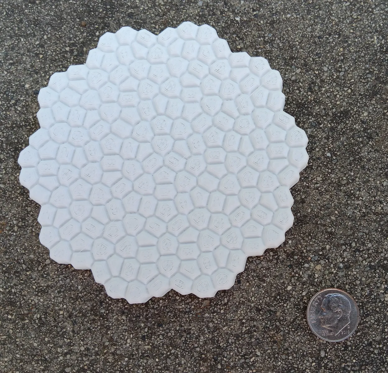 Geometrischer Untersetzer im Voronoi Design