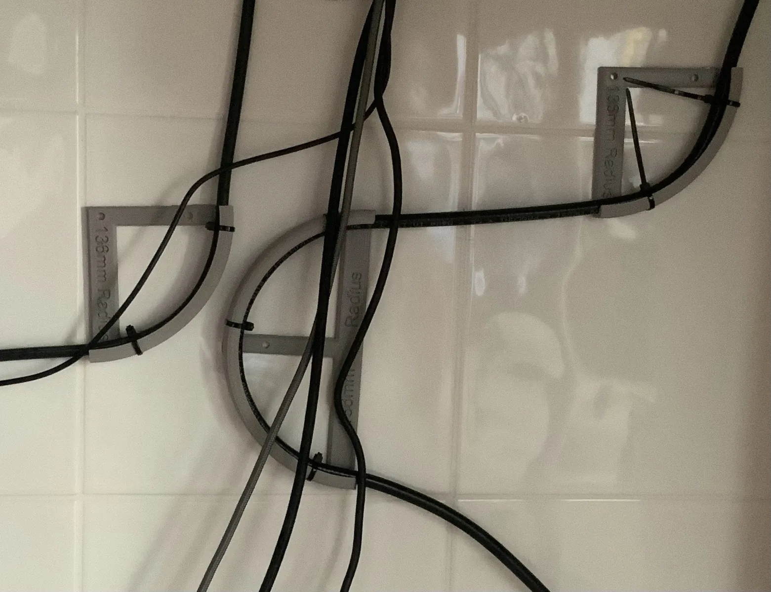 Kabelführung für Koaxialkabel