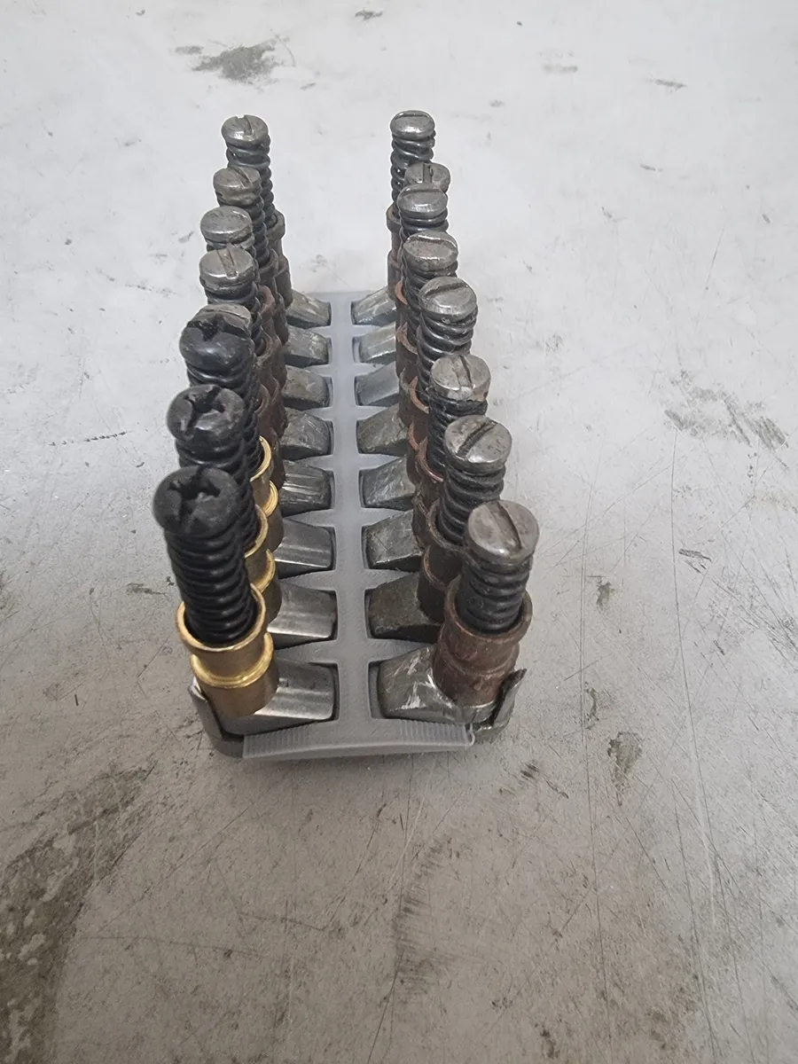 Professioneller Cleco-Spannzangen-Halter